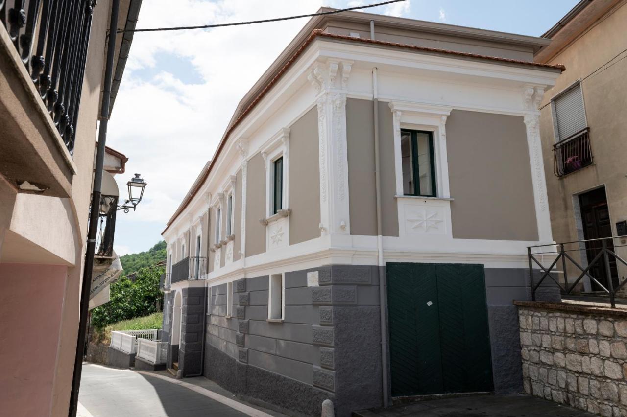 Mastu Gilardo Apartment San Pietro al Tanagro Exterior photo